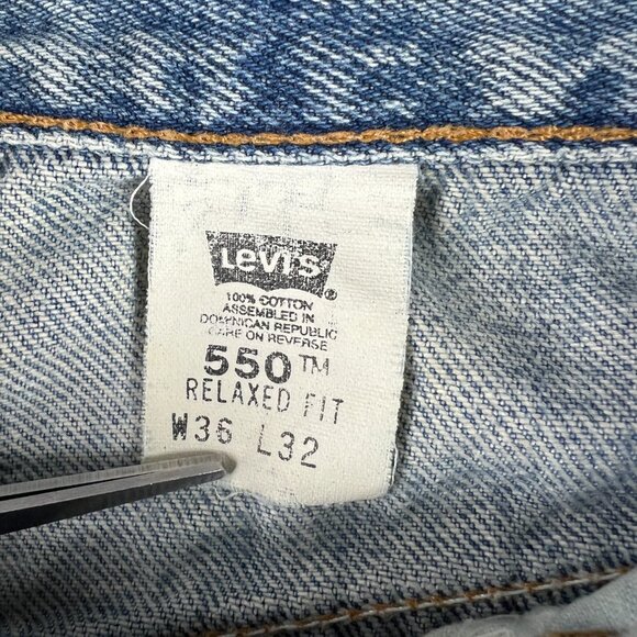 Y2K Levi's Jeans Men's Measured 34x30* 550 Relaxed Blue Dingy Denim Tag 36x32 - Picture 9 of 16